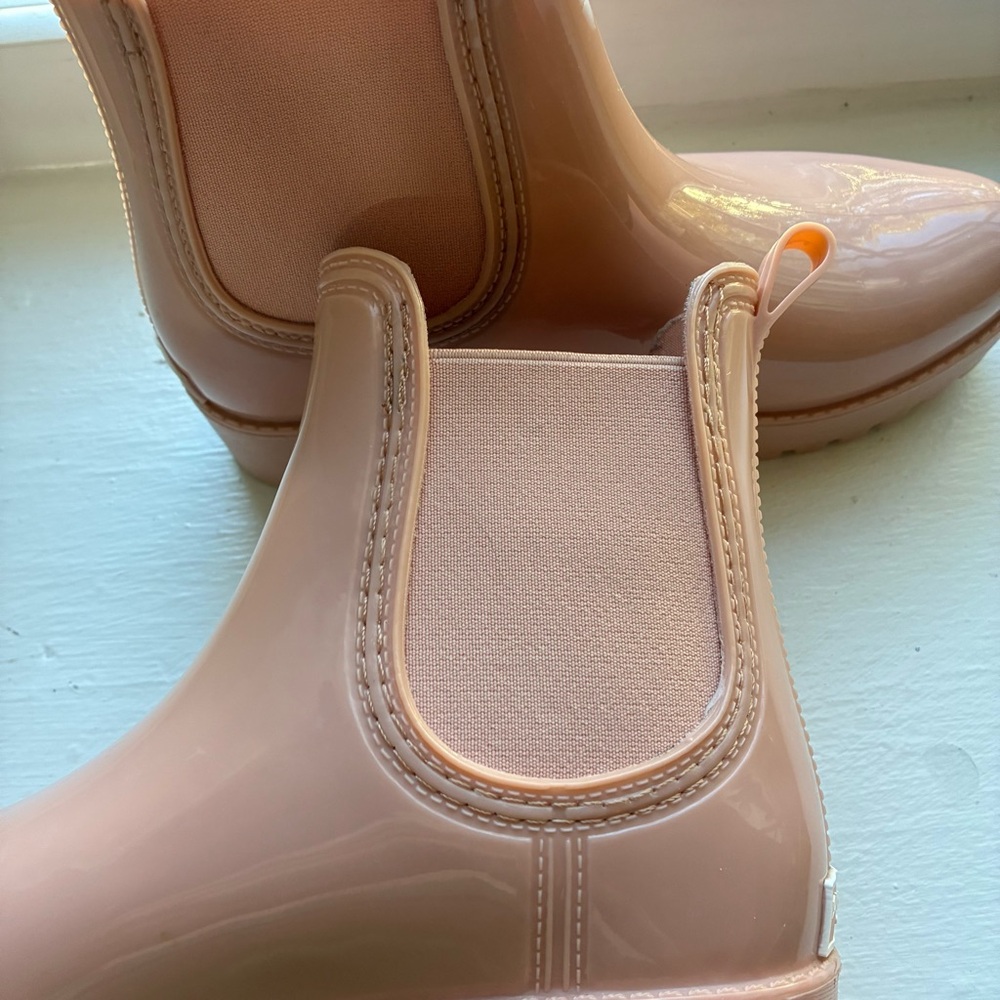 London Fog Women's Wembley Ankle Rain Boots Glossy Blush Pink Size 6 - Picture 8 of 8